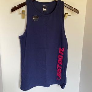 Slight racer back Nike dry size XS DRI-FIT